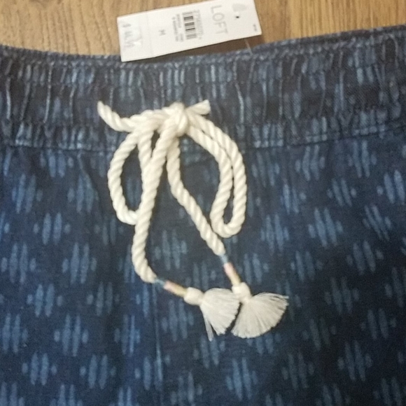 Loft Drawstring Printed Shorts - Picture 2 of 4